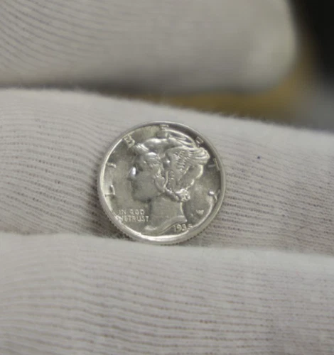 1935 US Mercury Dime 10c  AU+++