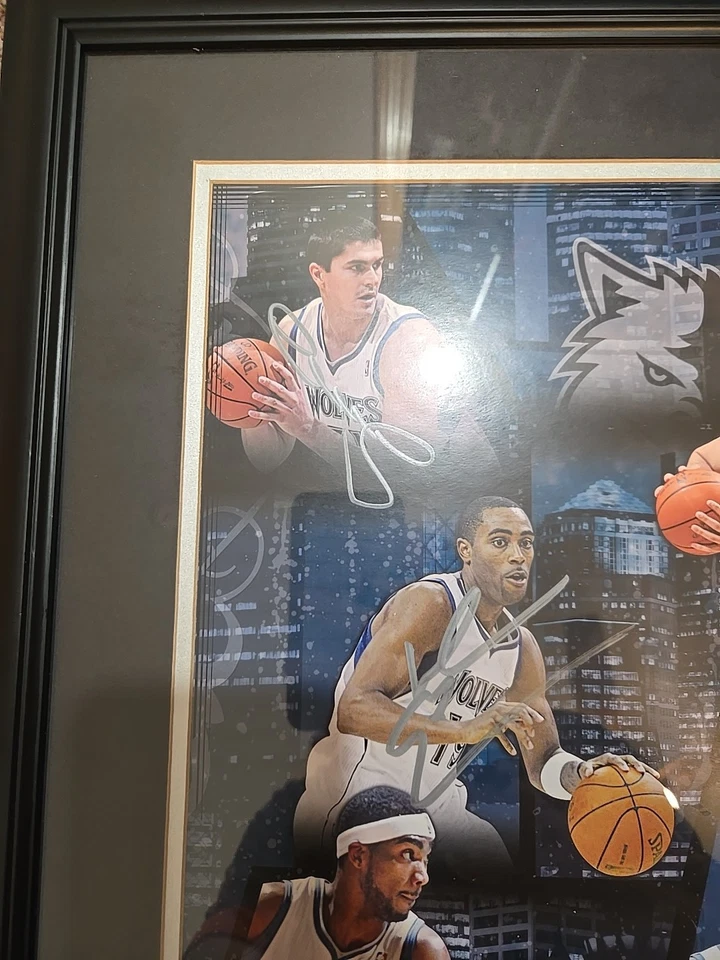 MN TIMBERWOLVES FULL TEAM Autographed 25x27" PICTURE, 14 Autos - Image 2 of 4
