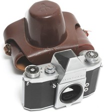  Pentacon Praktica IV F camera body 35mm film SLR with case