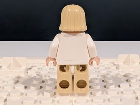 LEGO Star Wars Luke Skywalker Minifigure Tatooine Sw0176