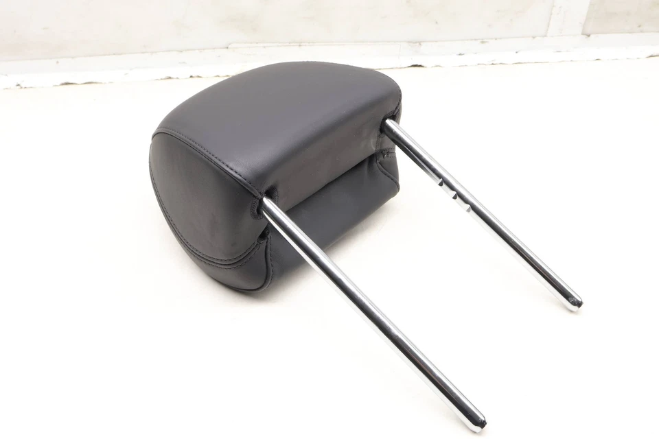 2007-2015 AUDI TT QUATTRO - Front SEAT Headrest / HEAD REST 8J0881901G - Image 3 of 4