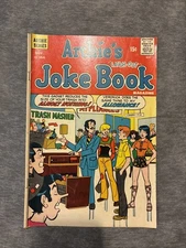 Archie Series Archie's Laugh-Out Joke Book #166