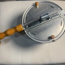 The Genuine Whirley Pop Stovetop Popcorn Popper 6 Qt Aluminum Wood Handle Crank