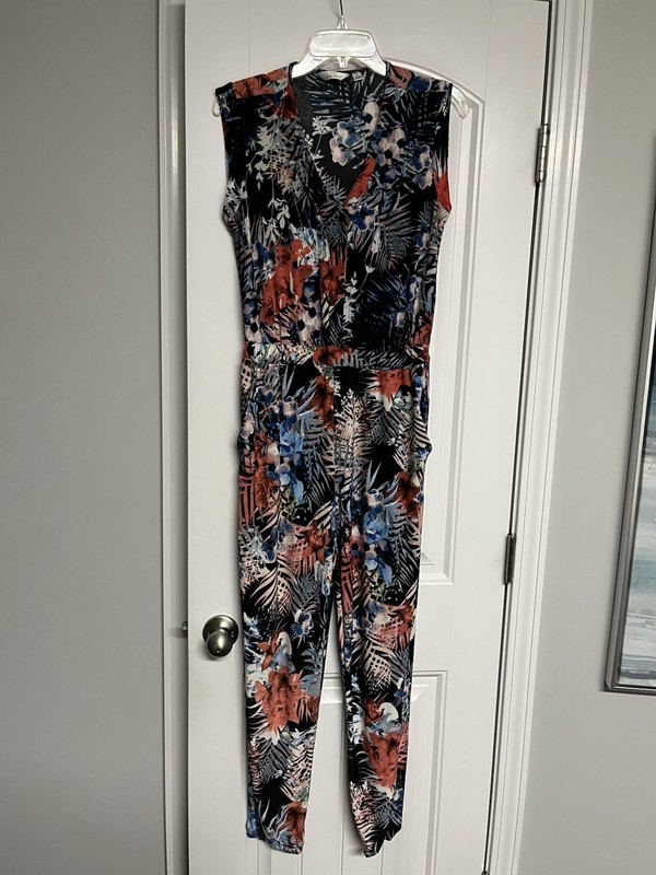 MLLE GABRIELLE Women Dress Romper Pants Small Beach Hawaiian Stretch EUC 40 Bust