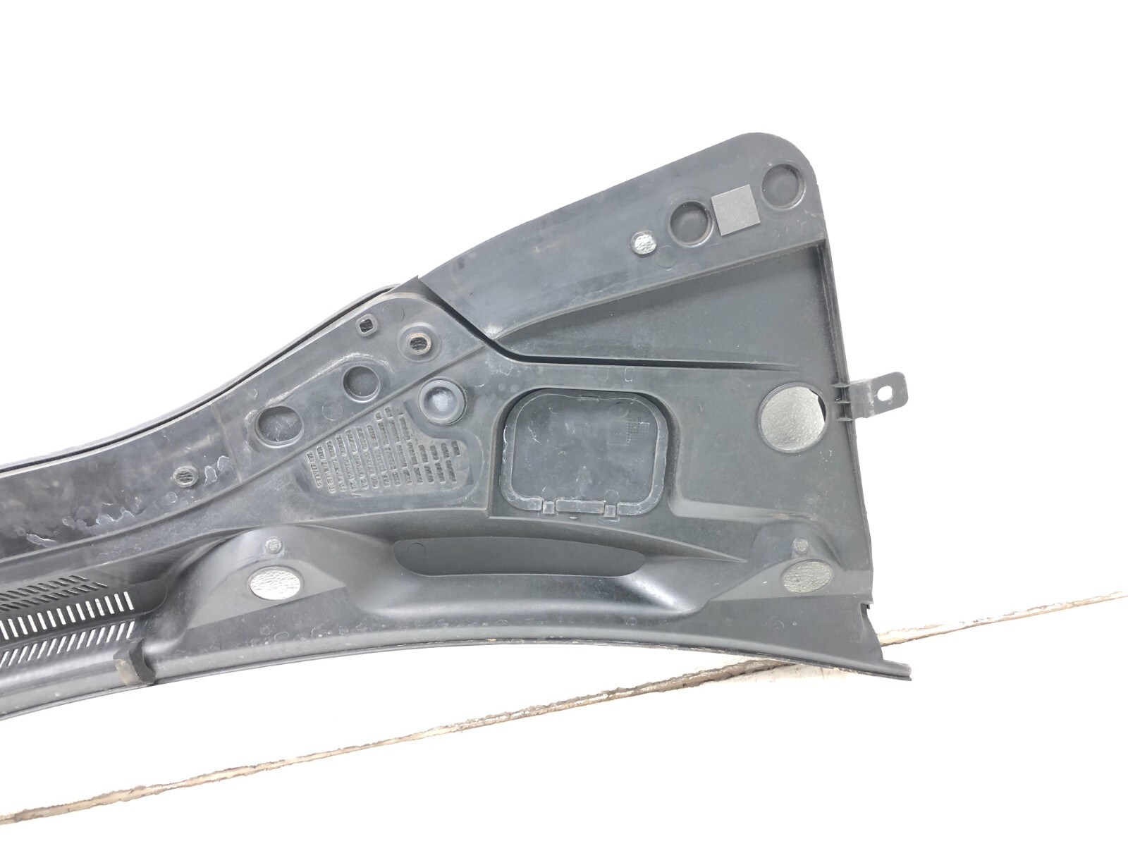 2014-2021 MASERATI QUATTROPORTE AWD FRONT WINDSHIELD COWL GRILLE COVER PANEL OEM