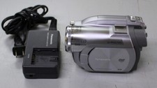 Panasonic VDR-D300 3.1MP 3CCD DVD Video Camera / Camcorder / Palmcorder SD Card