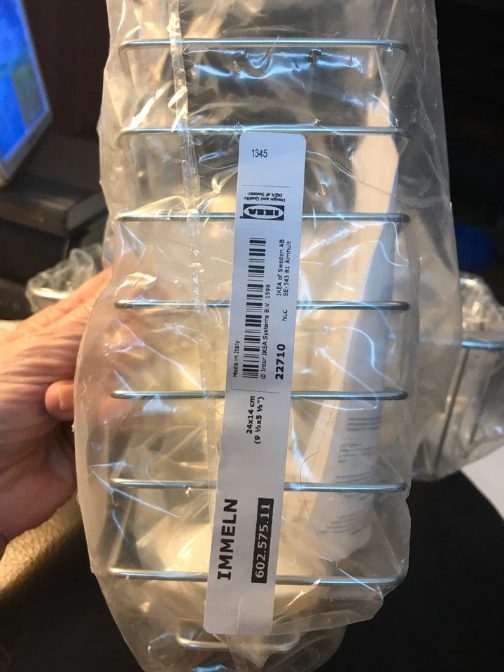 Accesorio de ducha de baño IKEA Immeln cesta de metal con bandeja Foto 4 de 4