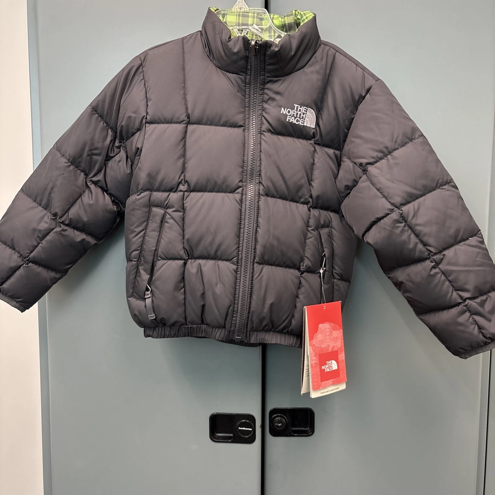 THE NORTH FACE New Boys Sm Gray Reversible 550 Fill Down Puffer Jacket NWT $140