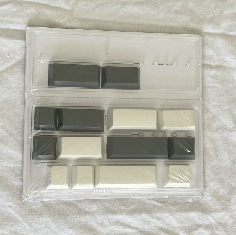 GMK Oblivion V2 Keycaps - Spacekeys Spacebars Kit (Brand new & Sealed)