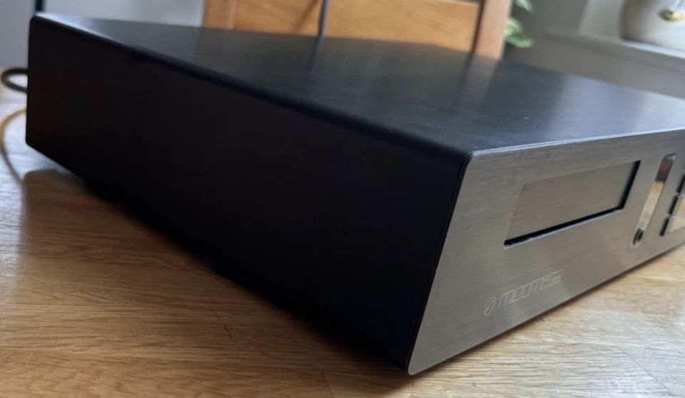 Micromega Stage 5 cd player: not working / parts only - image 4 of 4