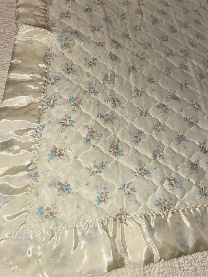 Manta de bebé amarilla Storktex de colección cuna edredón flores ramo borde satinado nueva con etiquetas Foto 2 de 4