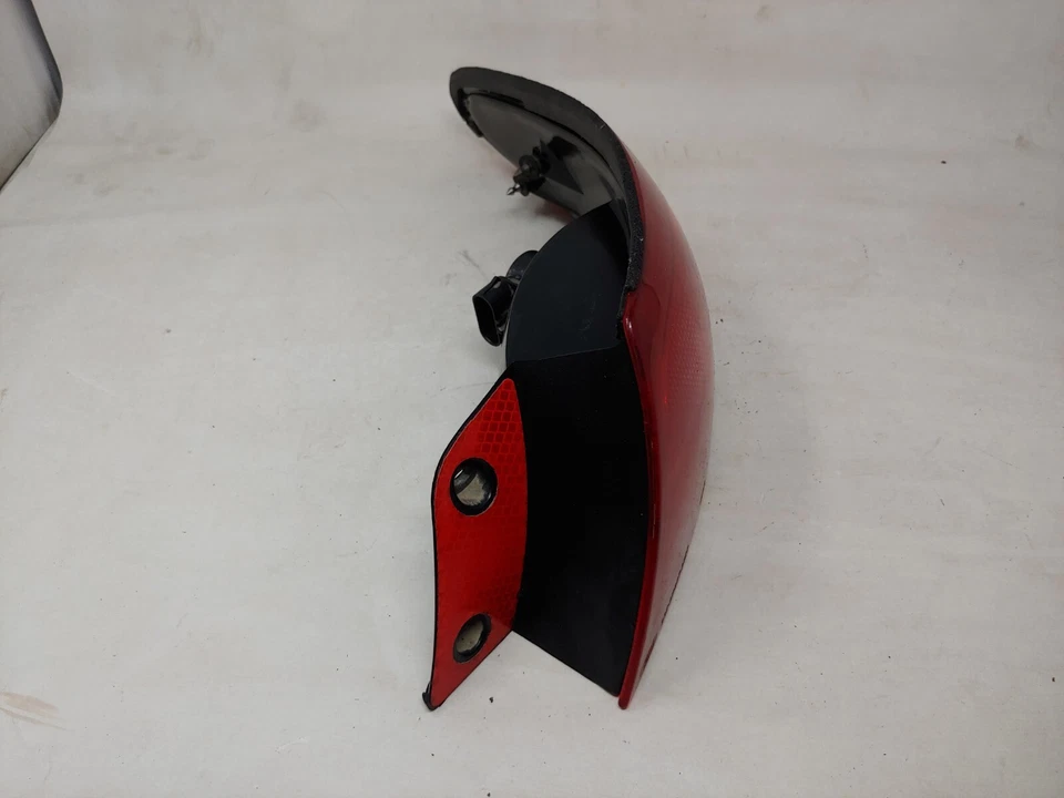 Оригинальный задний фонарь для правой стороны пассажира 1997 1998 MERMERCURY TRACER - Изображение 3 из 4