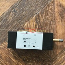1pcs New Festo solenoid valve VUVS-LT25-M52-MD-G14-F8 8035181