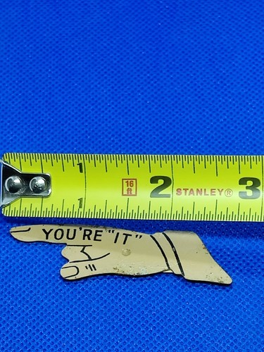Vintage 1940's(?) Cracker Jack Tin Finger - Game Peice Spinner "You're It" - Picture 2 of 4
