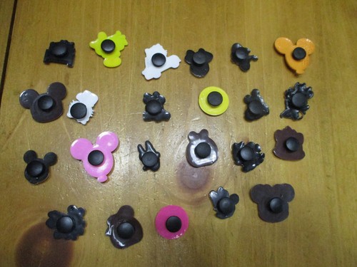 Lot Of 15 Shoe Charms Mickey Mouse Minnie & More ,Cool! - Picture 6 of 6