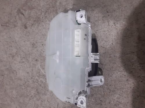 2006 DAIHATSU SIRION PETROL SPEEDOMETER INSTRUMENT CLUSTER 83800-B1461 - Picture 2 of 3