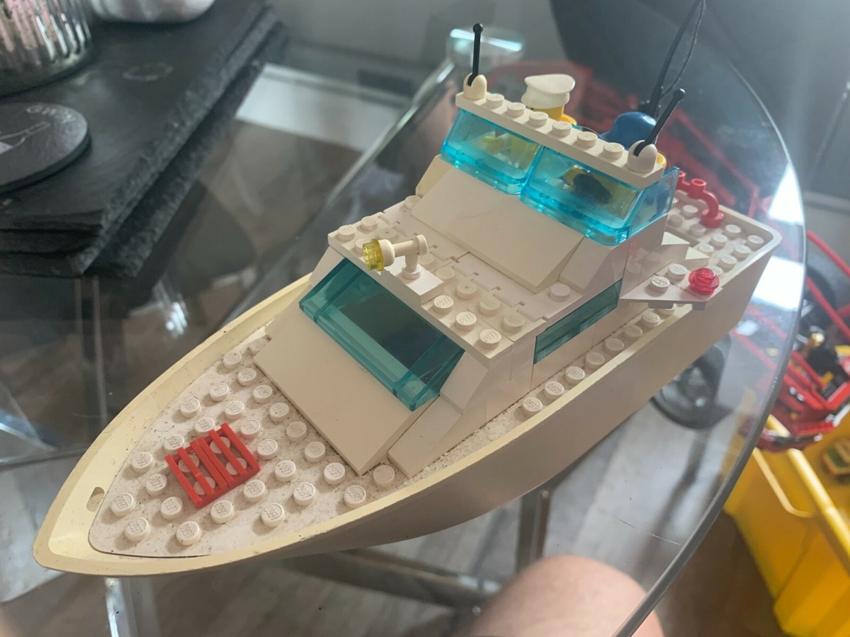 Lego system boat 4011