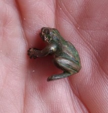 Bronze de Vienne minuscule grenouille polychome