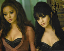 * VANESSA HUDGENS * signed 8x10 photo * SUCKER PUNCH * COA *