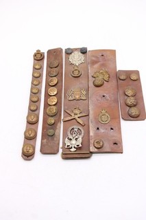 T Antique Mounted On Leather WW1 Cap Badges & Buttons Inc Wounded in Service