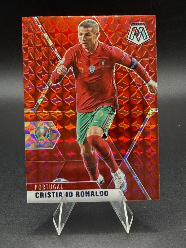 2021 Panini Mosaic UEFA Euro 2020 Cristiano Ronaldo #160 Red Mosaic Prizm 💎 Sp