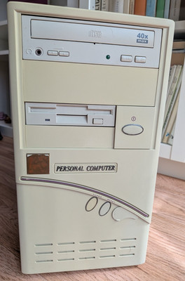Vintage retro PC - Intel Pentium 120MHz, 32MB RAM, Sound
