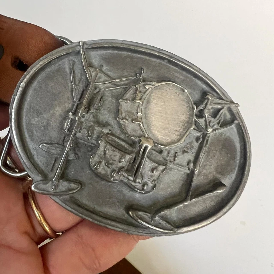 Siskiyou Drum Buckle Drummer Metal Silver Tone W/Justen Leather Brown Belt USA - Image 3 of 4