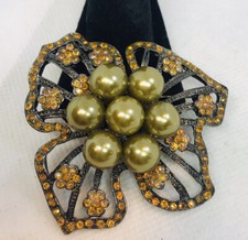BEAUTIFUL METALLIC GRAY FAUX PEARL CLUSTER RHINESTONE FLOWER FLORAL BROOCH PIN