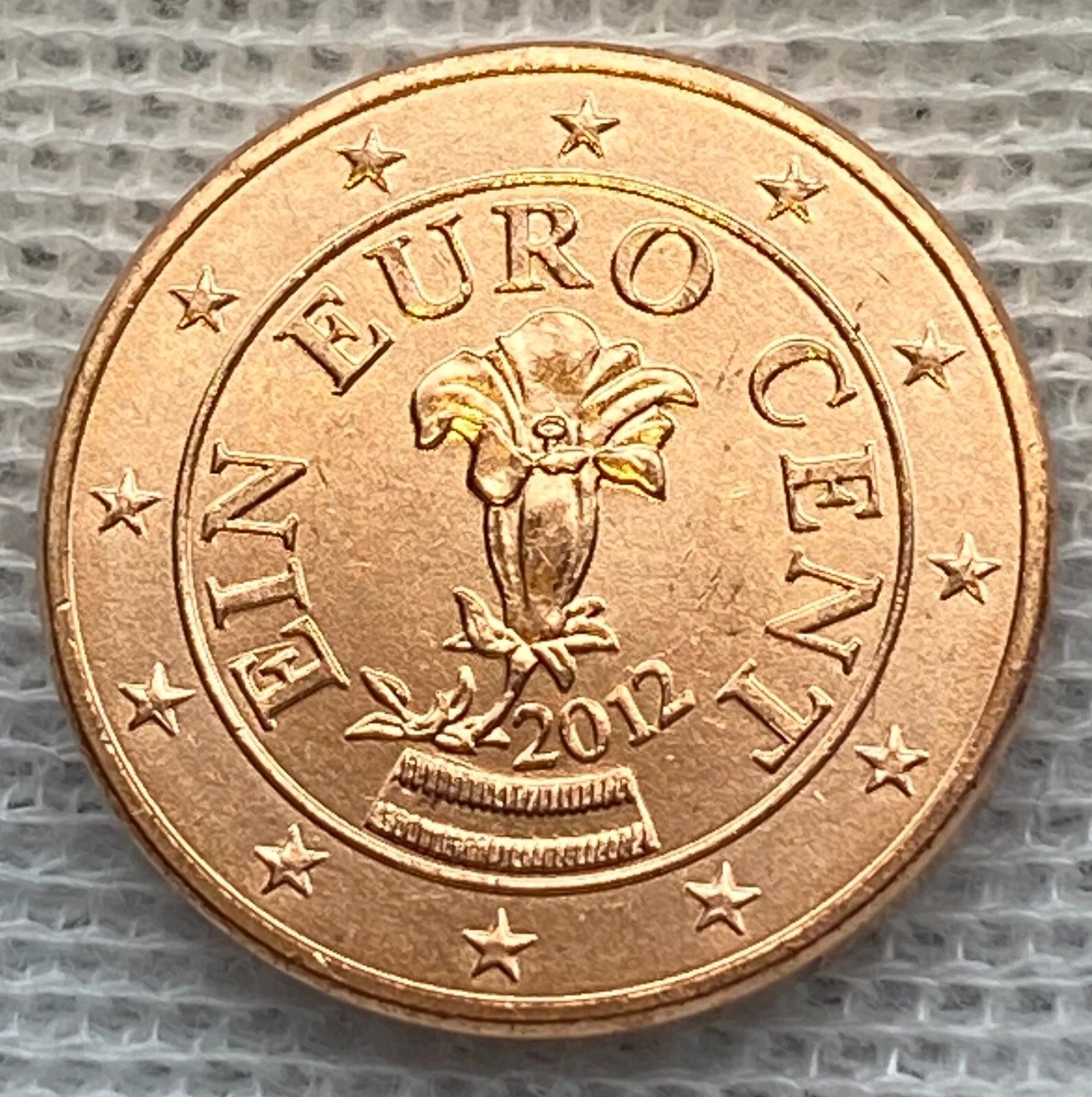 Picture 1 of 2