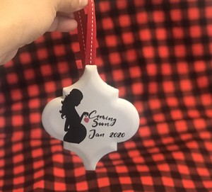 pregnancy announcement bauble