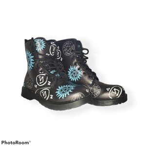 angel combat boots