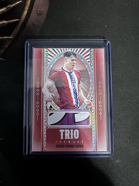 Futera Unique World Football Edition 21 1/1 Jorgen Strand Larsen Patch Card