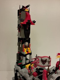 Lego 6097 Night Lord's Castle - 100% Complete with Instruction Box and Poster