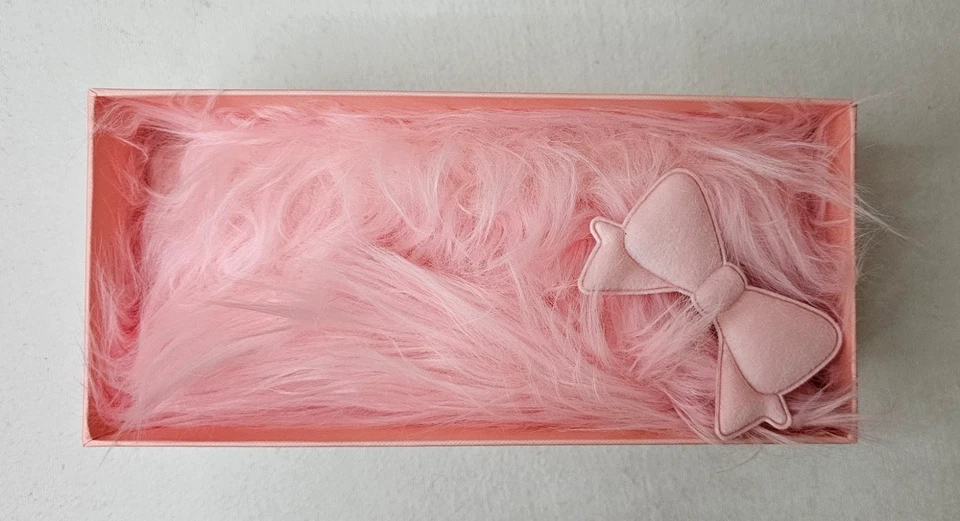Estojo de óculos de pele rosa Gentle Monster x Jennie com caixa original usado. - Imagem 4 de 4