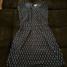 Old Navy Dress Women’s Medium Cap Sleeved Midi Navy Blue and White Key Pattern