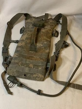 MOLLE II Carrier Hydration System Hydromax w/ Bladder Digital Camo Camelbak