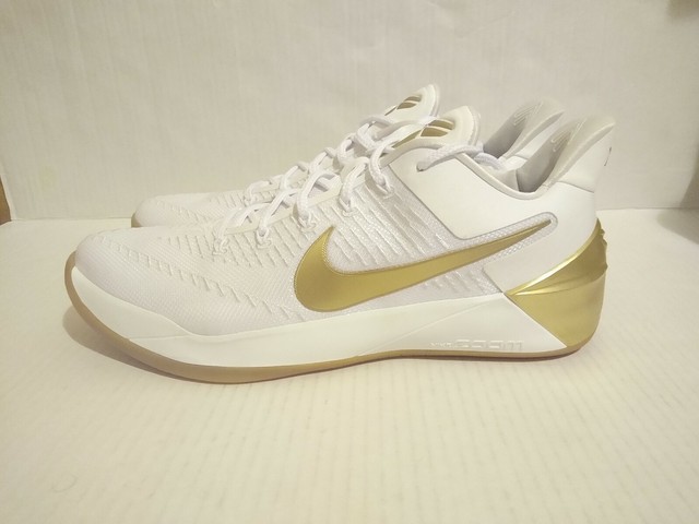 nike kobe 12 gold
