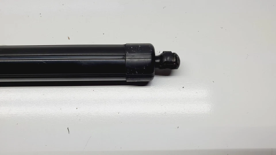 Nissan Pathfinder 2013-17 puerta levadiza eléctrica puerta trasera amortiguador puntal 90560-3KA0A Foto 3 de 4