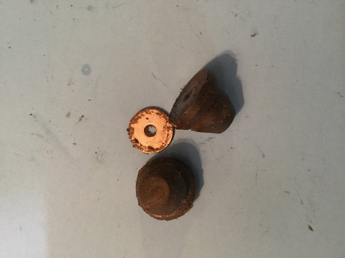 Jonsereds 910E Chainsaw OEM 2 Buffer Mounts. Rear Handle Bin 56 - Picture 2 of 2