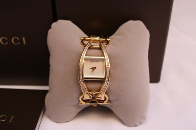 AUTHENTIC VINTAGE GUCCI MOTHER-OF-PEARL & DIAMOND GOLD WATCH MAGNIFICENT 18K GOLD DIAMOND GUCCI MOTHER OF PEARL WATCH  main image 2