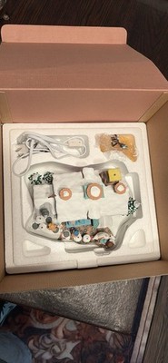 Disney Winter Wonderland Three Little Pigs Bakery House Illuminated Boxed