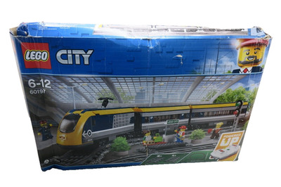 Crane Lego 60197 Toysrus Lego City 60197 PASSENGER TRAIN Powered