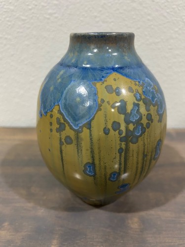 Blue and Tan Crystalline Pottery Vase Signed Unknown - Picture 2 of 8