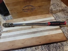 SNAP ON USA 3/8" Dr.  18" Long Red HARD GRIP Flex Head Ratchet FHLLFD100  EUC! 
