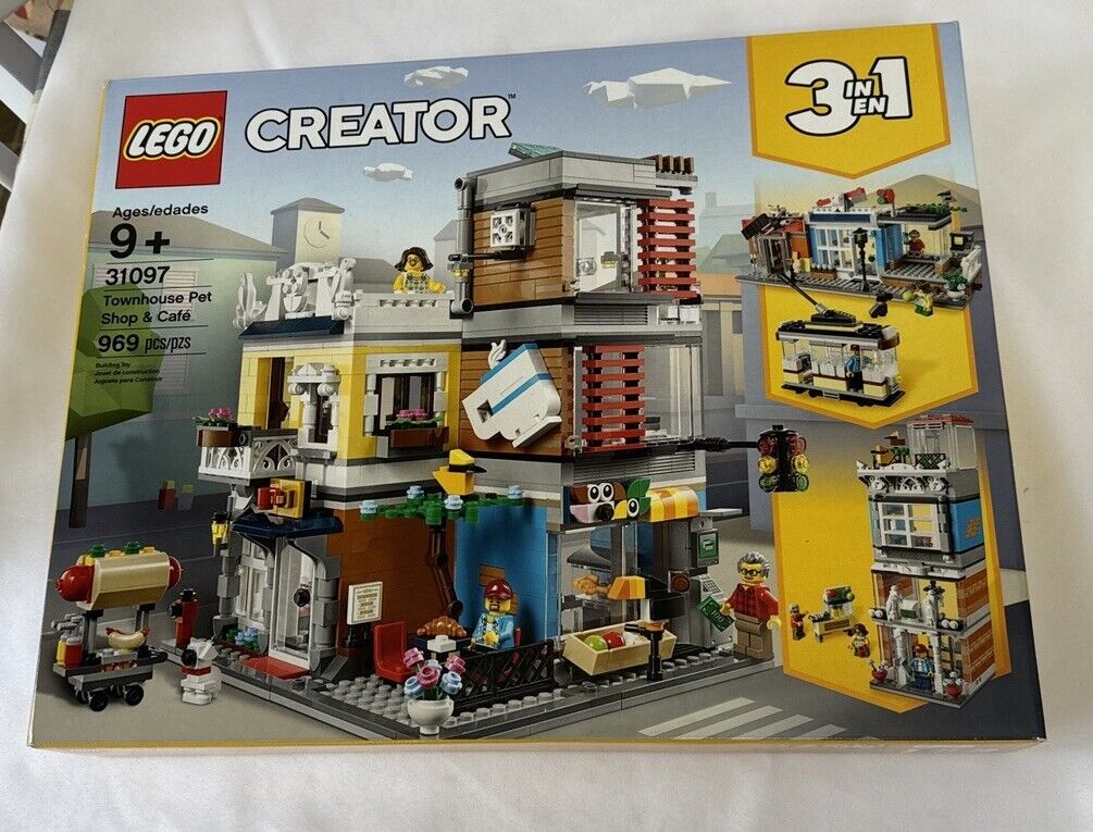 Lego Creator Townhouse Pet Shop & Cafe NIB Sealed 31097.