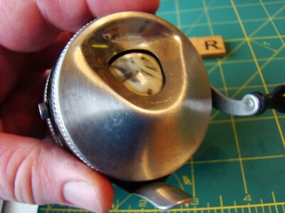 V5913 AR ZEBCO MODEL 11 EARLY SPINCAST FISHING REEL | eBay