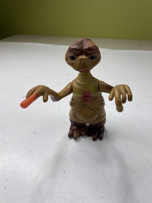 Vintage E.T.  Electric Toy LIGHT-UP 6'' Figure The Extra Terrestrial Not Working