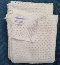 Mothercare White Vintage Pram Blanket Cotton Cellular 65x80cm Made in GB 0172