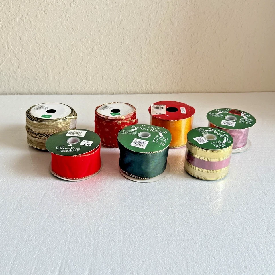 Vintage Spools Of Wire Edged Christmas Holiday Ribbon 7 Rolls 3 NOS Bow Making - Image 3 of 4
