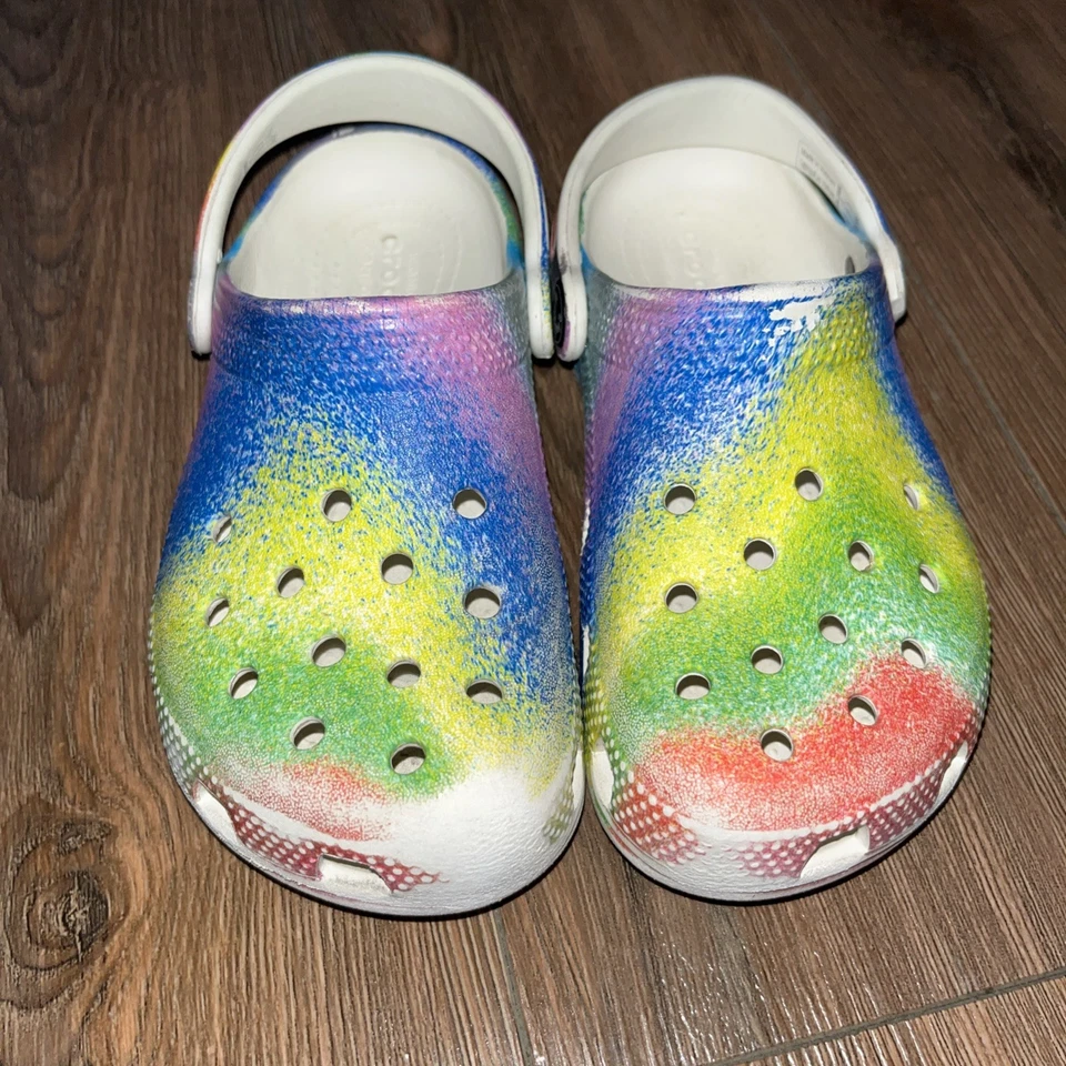 Crocs Clásico Zueco Zapatos Niñas Talla C12 Multicolor Tie Dye Sandalias Sin Cordones Foto 2 de 4